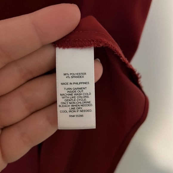 Express Burgundy M Cuffed Cap Sleeve Blouse - Picture 7 of 10